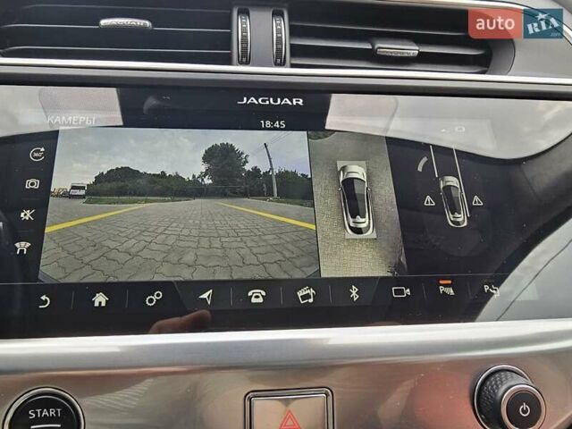 Серый Ягуар I-Pace, объемом двигателя 0 л и пробегом 210 тыс. км за 22066 $, фото 13 на Automoto.ua