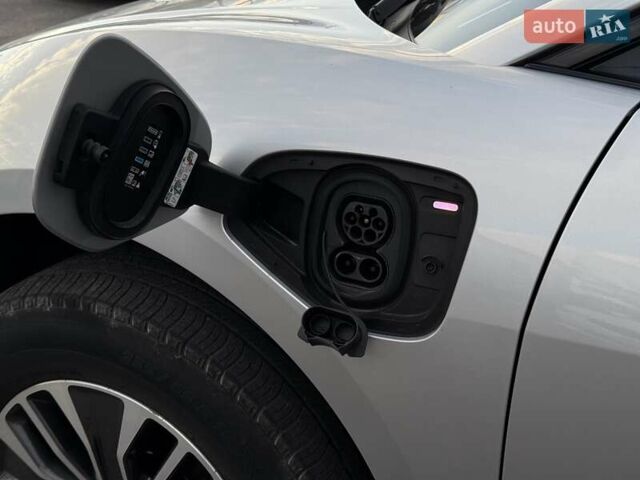 Серый Ягуар I-Pace, объемом двигателя 0 л и пробегом 209 тыс. км за 20900 $, фото 33 на Automoto.ua