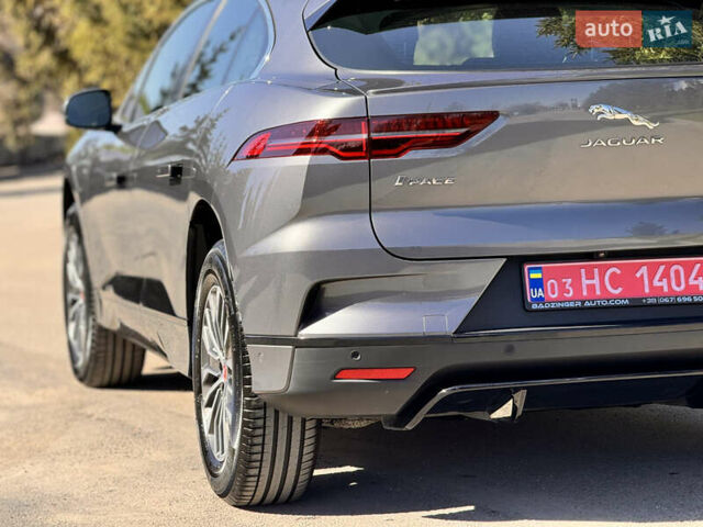 Серый Ягуар I-Pace, объемом двигателя 0 л и пробегом 142 тыс. км за 20900 $, фото 24 на Automoto.ua