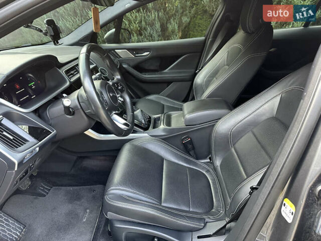 Серый Ягуар I-Pace, объемом двигателя 0 л и пробегом 111 тыс. км за 22500 $, фото 9 на Automoto.ua