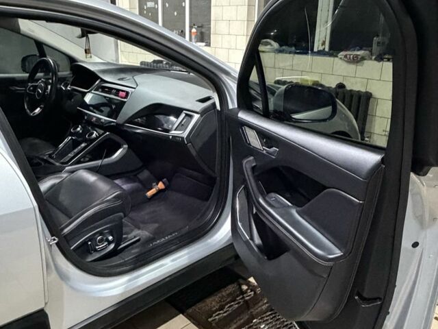 Сірий Ягуар I-Pace, об'ємом двигуна 0 л та пробігом 155 тис. км за 24800 $, фото 6 на Automoto.ua