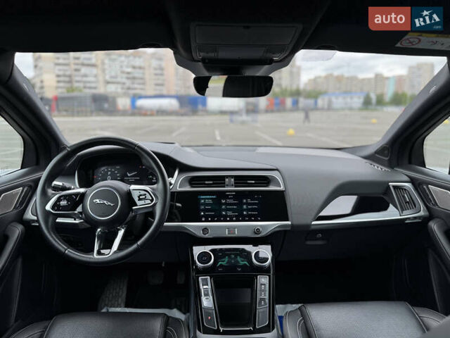 Серый Ягуар I-Pace, объемом двигателя 0 л и пробегом 150 тыс. км за 20900 $, фото 42 на Automoto.ua