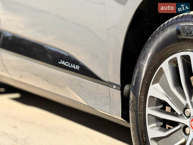 Серый Ягуар I-Pace, объемом двигателя 0 л и пробегом 142 тыс. км за 20900 $, фото 14 на Automoto.ua
