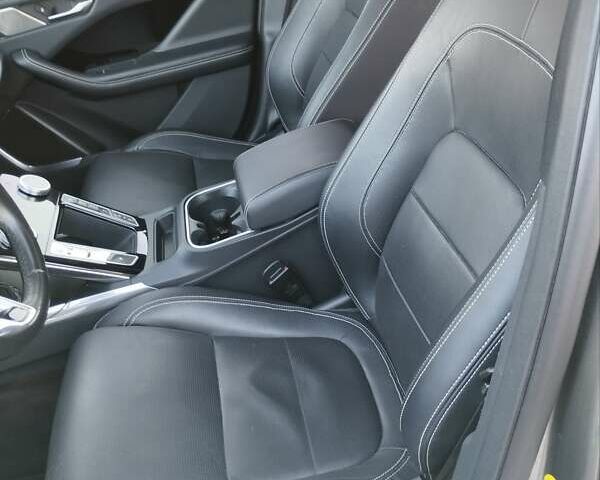Серый Ягуар I-Pace, объемом двигателя 0 л и пробегом 149 тыс. км за 30100 $, фото 13 на Automoto.ua