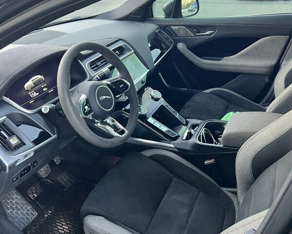Серый Ягуар I-Pace, объемом двигателя 0 л и пробегом 65 тыс. км за 22500 $, фото 3 на Automoto.ua