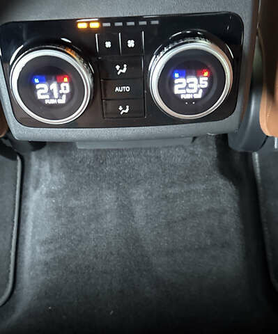 Серый Ягуар I-Pace, объемом двигателя 0 л и пробегом 159 тыс. км за 22999 $, фото 13 на Automoto.ua