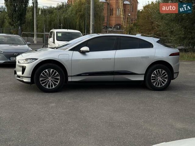 Серый Ягуар I-Pace, объемом двигателя 0 л и пробегом 209 тыс. км за 20900 $, фото 14 на Automoto.ua