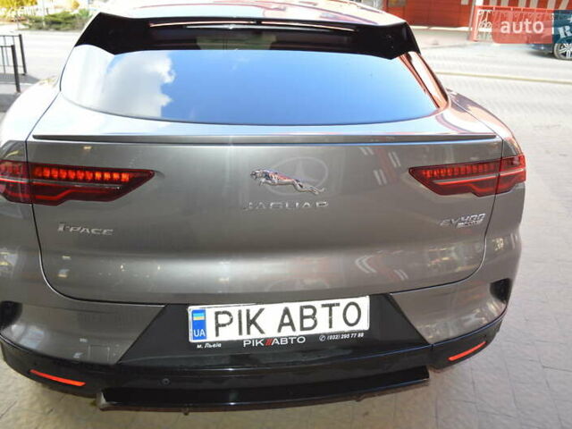 Серый Ягуар I-Pace, объемом двигателя 0 л и пробегом 98 тыс. км за 27400 $, фото 4 на Automoto.ua