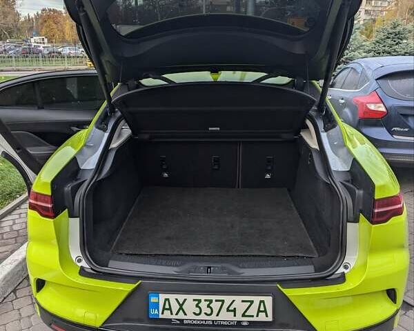 Серый Ягуар I-Pace, объемом двигателя 0 л и пробегом 169 тыс. км за 22000 $, фото 5 на Automoto.ua