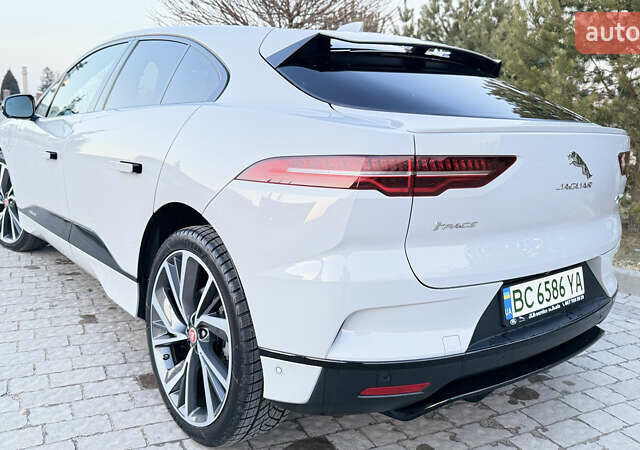 Серый Ягуар I-Pace, объемом двигателя 0 л и пробегом 134 тыс. км за 28000 $, фото 5 на Automoto.ua