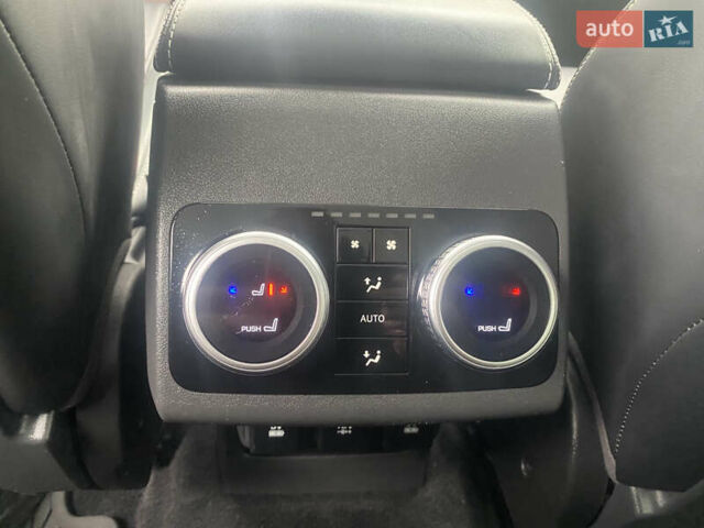 Серый Ягуар I-Pace, объемом двигателя 0 л и пробегом 118 тыс. км за 24400 $, фото 7 на Automoto.ua