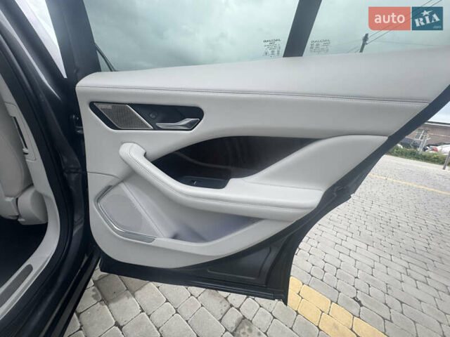 Серый Ягуар I-Pace, объемом двигателя 0 л и пробегом 129 тыс. км за 26500 $, фото 82 на Automoto.ua