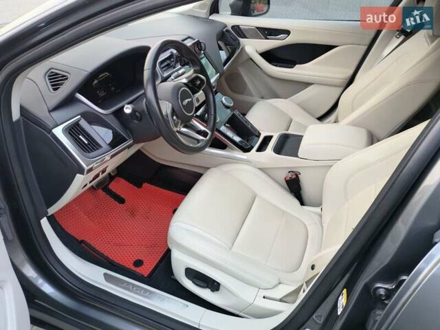 Серый Ягуар I-Pace, объемом двигателя 0 л и пробегом 186 тыс. км за 24000 $, фото 12 на Automoto.ua