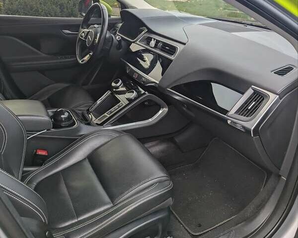 Серый Ягуар I-Pace, объемом двигателя 0 л и пробегом 169 тыс. км за 22000 $, фото 13 на Automoto.ua
