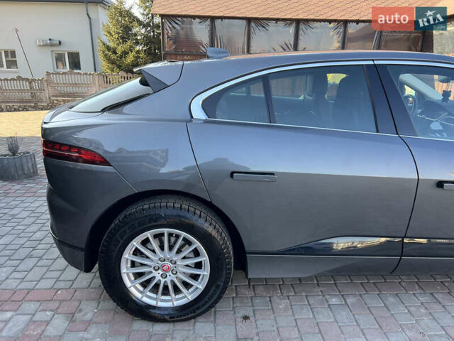 Серый Ягуар I-Pace, объемом двигателя 0 л и пробегом 132 тыс. км за 19999 $, фото 6 на Automoto.ua