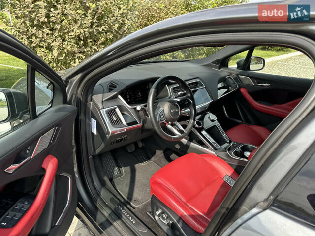 Серый Ягуар I-Pace, объемом двигателя 0 л и пробегом 90 тыс. км за 28300 $, фото 31 на Automoto.ua