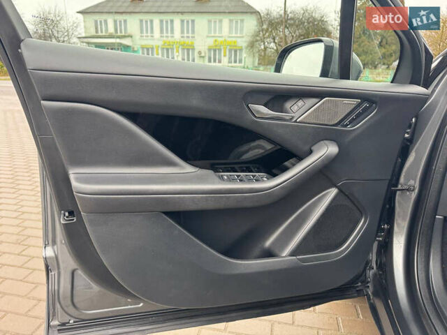 Серый Ягуар I-Pace, объемом двигателя 0 л и пробегом 149 тыс. км за 22978 $, фото 29 на Automoto.ua