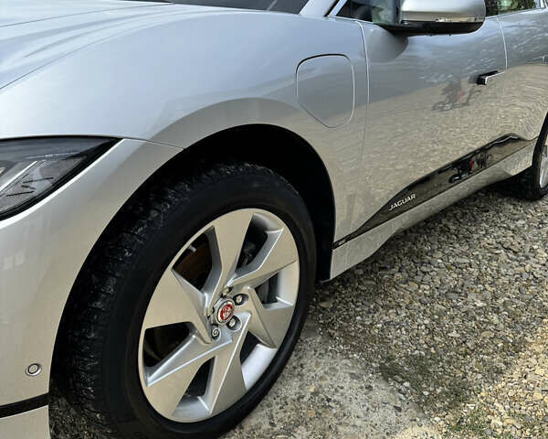 Серый Ягуар I-Pace, объемом двигателя 0 л и пробегом 169 тыс. км за 24999 $, фото 23 на Automoto.ua
