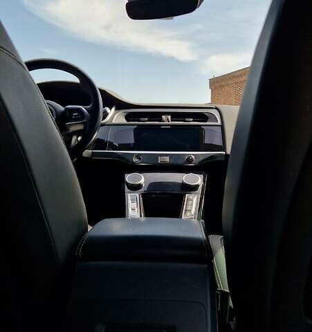 Серый Ягуар I-Pace, объемом двигателя 0 л и пробегом 145 тыс. км за 23900 $, фото 19 на Automoto.ua