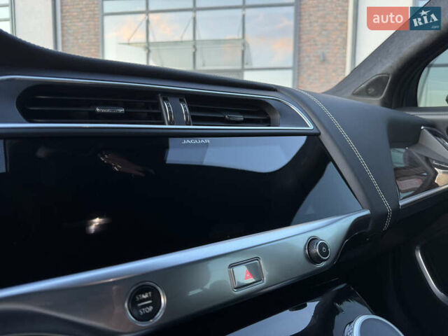 Серый Ягуар I-Pace, объемом двигателя 0 л и пробегом 123 тыс. км за 26500 $, фото 66 на Automoto.ua
