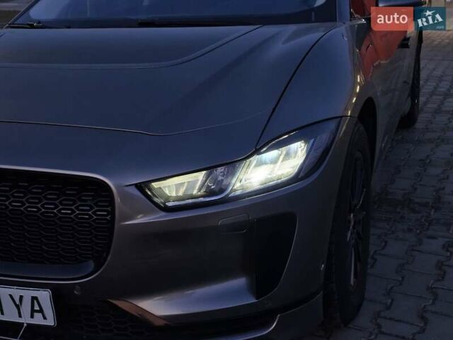 Серый Ягуар I-Pace, объемом двигателя 0 л и пробегом 141 тыс. км за 20499 $, фото 14 на Automoto.ua