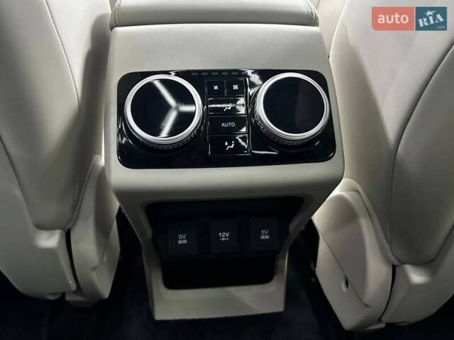 Серый Ягуар I-Pace, объемом двигателя 0 л и пробегом 152 тыс. км за 26000 $, фото 17 на Automoto.ua