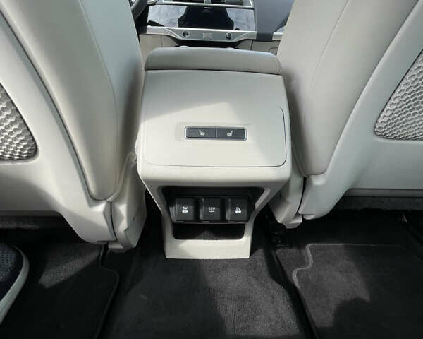 Серый Ягуар I-Pace, объемом двигателя 0 л и пробегом 150 тыс. км за 29000 $, фото 10 на Automoto.ua