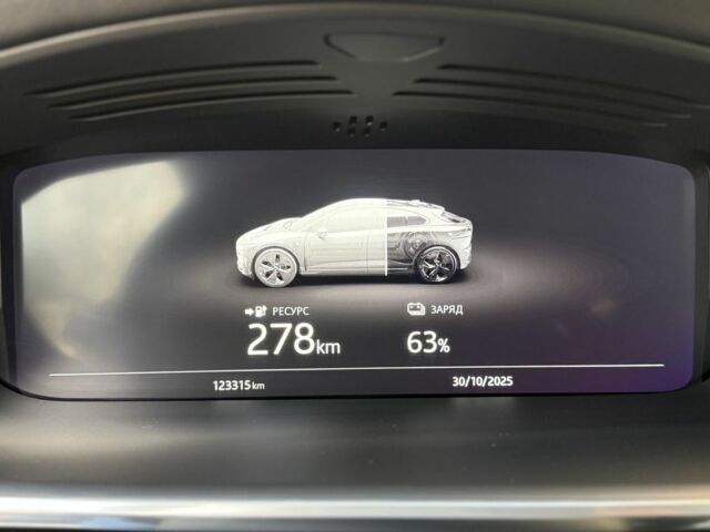 Серый Ягуар I-Pace, объемом двигателя 0 л и пробегом 123 тыс. км за 22999 $, фото 21 на Automoto.ua