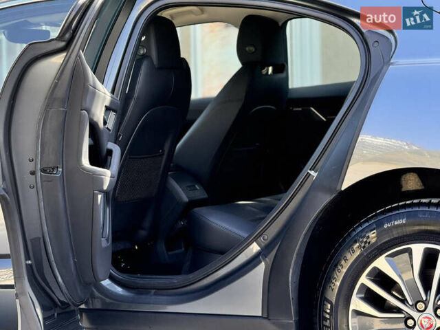 Серый Ягуар I-Pace, объемом двигателя 0 л и пробегом 142 тыс. км за 20900 $, фото 50 на Automoto.ua