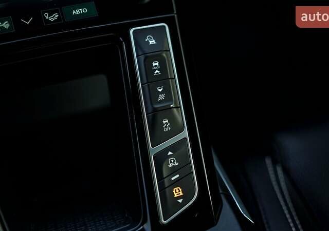 Серый Ягуар I-Pace, объемом двигателя 0 л и пробегом 78 тыс. км за 24500 $, фото 27 на Automoto.ua