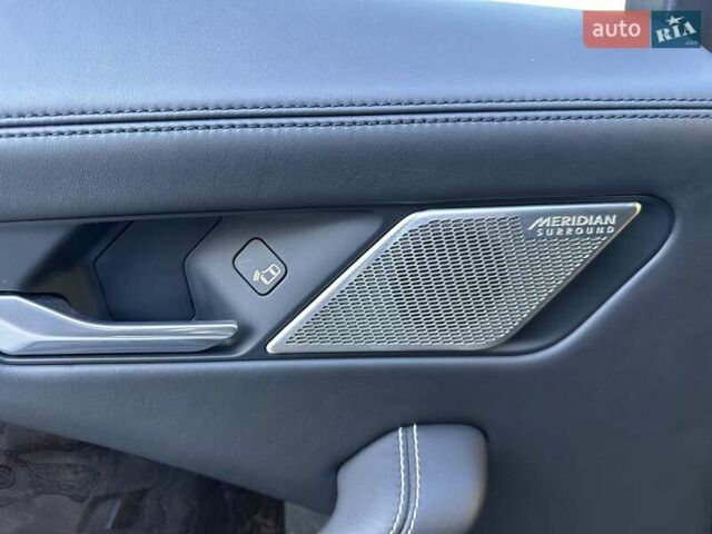 Серый Ягуар I-Pace, объемом двигателя 0 л и пробегом 94 тыс. км за 25900 $, фото 63 на Automoto.ua