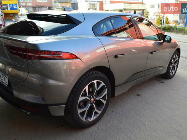 Серый Ягуар I-Pace, объемом двигателя 0 л и пробегом 98 тыс. км за 27400 $, фото 2 на Automoto.ua