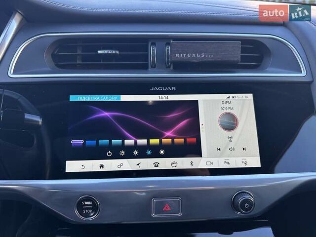Серый Ягуар I-Pace, объемом двигателя 0 л и пробегом 94 тыс. км за 25900 $, фото 49 на Automoto.ua