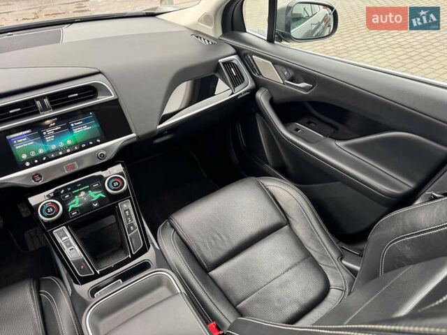 Серый Ягуар I-Pace, объемом двигателя 0 л и пробегом 149 тыс. км за 22978 $, фото 51 на Automoto.ua