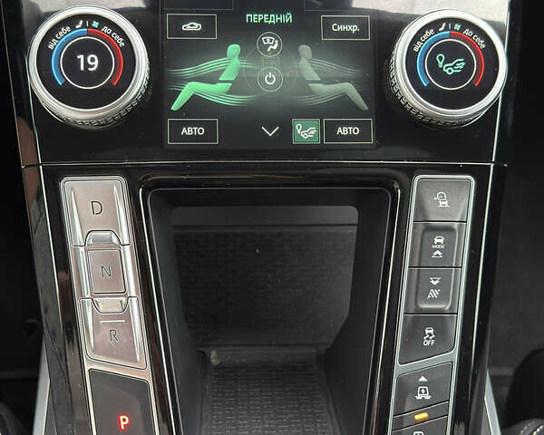 Серый Ягуар I-Pace, объемом двигателя 0 л и пробегом 112 тыс. км за 26500 $, фото 21 на Automoto.ua