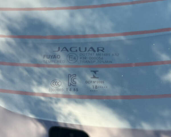Серый Ягуар I-Pace, объемом двигателя 0 л и пробегом 169 тыс. км за 23499 $, фото 101 на Automoto.ua