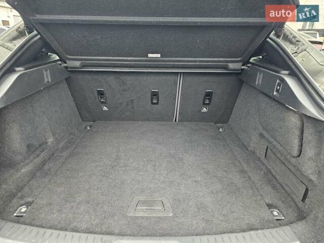 Серый Ягуар I-Pace, объемом двигателя 0 л и пробегом 100 тыс. км за 20000 $, фото 11 на Automoto.ua
