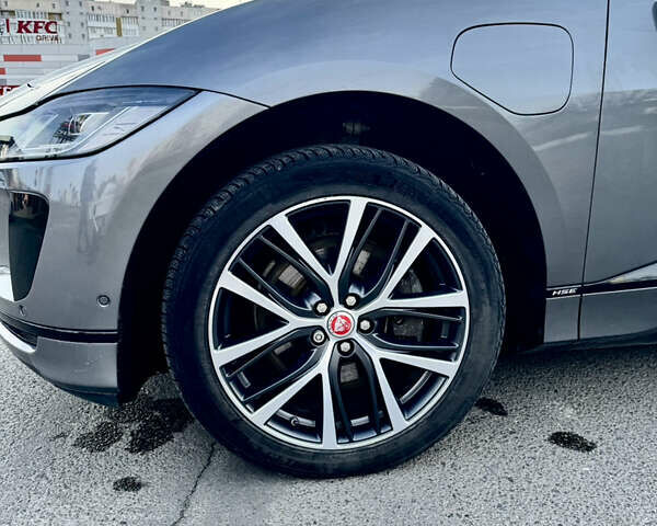 Серый Ягуар I-Pace, объемом двигателя 0 л и пробегом 122 тыс. км за 24500 $, фото 8 на Automoto.ua