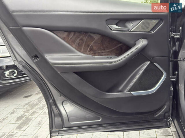 Серый Ягуар I-Pace, объемом двигателя 0 л и пробегом 112 тыс. км за 26500 $, фото 53 на Automoto.ua