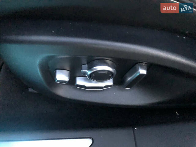 Серый Ягуар I-Pace, объемом двигателя 0 л и пробегом 99 тыс. км за 25600 $, фото 5 на Automoto.ua