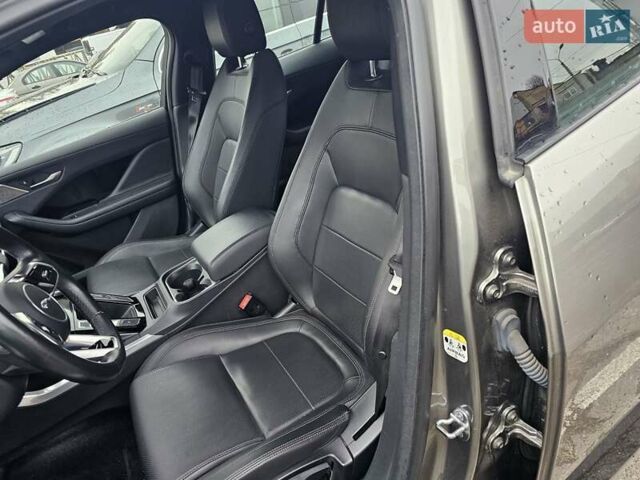 Серый Ягуар I-Pace, объемом двигателя 0 л и пробегом 100 тыс. км за 20000 $, фото 7 на Automoto.ua