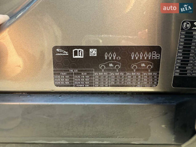 Серый Ягуар I-Pace, объемом двигателя 0 л и пробегом 159 тыс. км за 22999 $, фото 24 на Automoto.ua