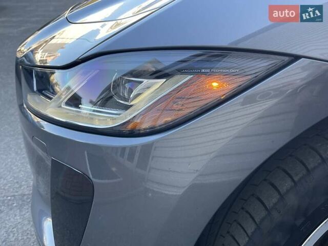 Серый Ягуар I-Pace, объемом двигателя 0 л и пробегом 83 тыс. км за 29500 $, фото 5 на Automoto.ua
