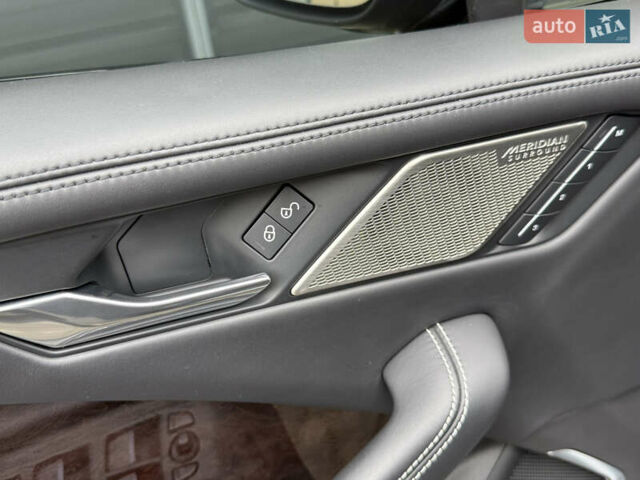 Сірий Ягуар I-Pace, об'ємом двигуна 0 л та пробігом 115 тис. км за 28000 $, фото 23 на Automoto.ua