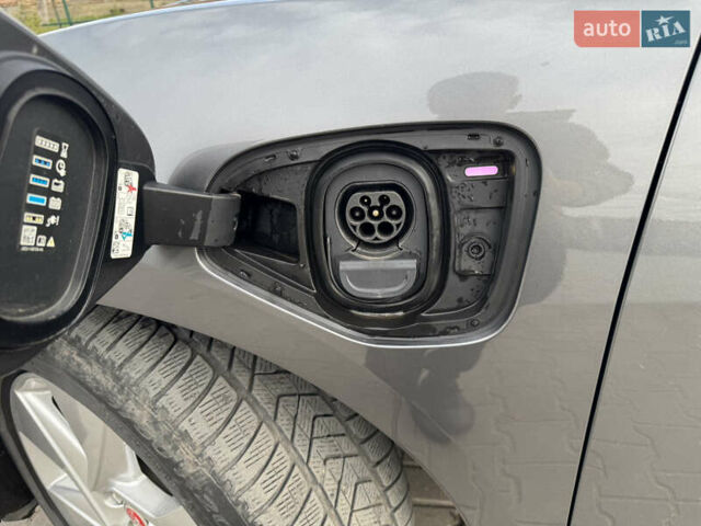 Серый Ягуар I-Pace, объемом двигателя 0 л и пробегом 143 тыс. км за 25500 $, фото 7 на Automoto.ua