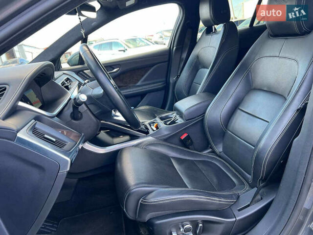 Серый Ягуар I-Pace, объемом двигателя 0 л и пробегом 155 тыс. км за 29990 $, фото 17 на Automoto.ua