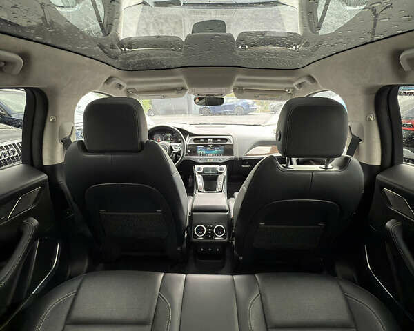 Серый Ягуар I-Pace, объемом двигателя 0 л и пробегом 112 тыс. км за 26500 $, фото 15 на Automoto.ua