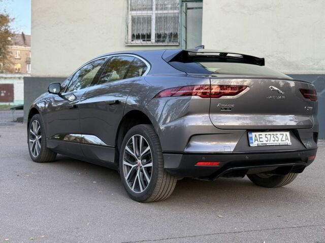 Серый Ягуар I-Pace, объемом двигателя 0 л и пробегом 123 тыс. км за 22999 $, фото 5 на Automoto.ua
