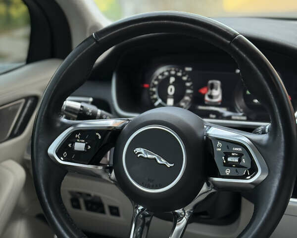 Серый Ягуар I-Pace, объемом двигателя 0 л и пробегом 89 тыс. км за 25400 $, фото 14 на Automoto.ua