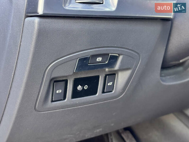 Серый Ягуар I-Pace, объемом двигателя 0 л и пробегом 142 тыс. км за 20900 $, фото 49 на Automoto.ua